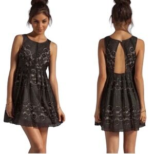 Free People Women’s 8 Rocco Mini Dress Black‎ Lace Open Back Scalloped Hem